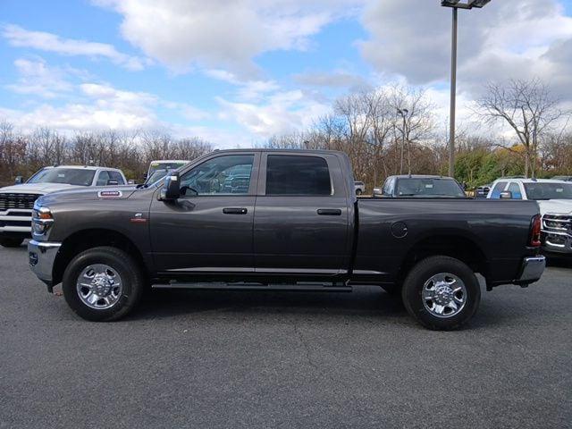 2026 RAM Ram 3500 RAM 3500 TRADESMAN CREW CAB 4X4 64 BOX