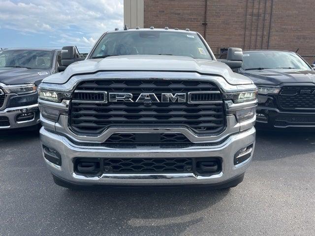 2026 RAM Ram 2500 RAM 2500 TRADESMAN CREW CAB 4X4 64 BOX 2026 RAM Ram 2500 RAM 2500 TRADESMAN CREW CAB 4X4 64 BOX