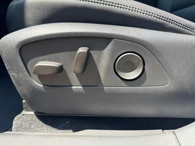 2025 Chevrolet V Blazer eAWD LT
