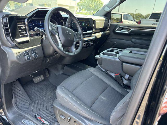 2023 Chevrolet Silverado 1500 4WD Crew Cab Short Bed RST