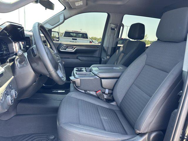 2023 Chevrolet Silverado 1500 4WD Crew Cab Short Bed RST