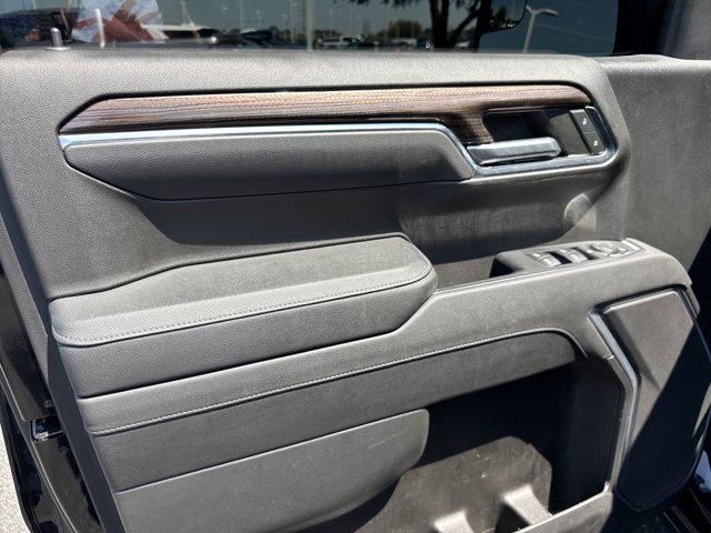 2023 Chevrolet Silverado 1500 4WD Crew Cab Short Bed RST