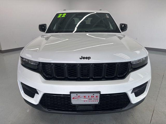 2022 Jeep Grand Cherokee Altitude 4x4