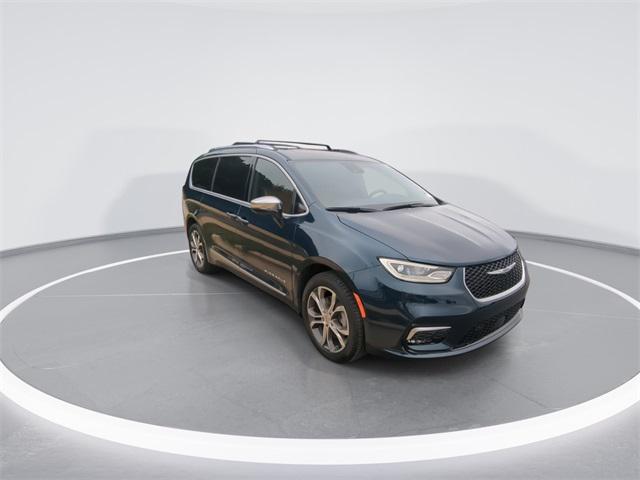2025 Chrysler Pacifica Pinnacle AWD