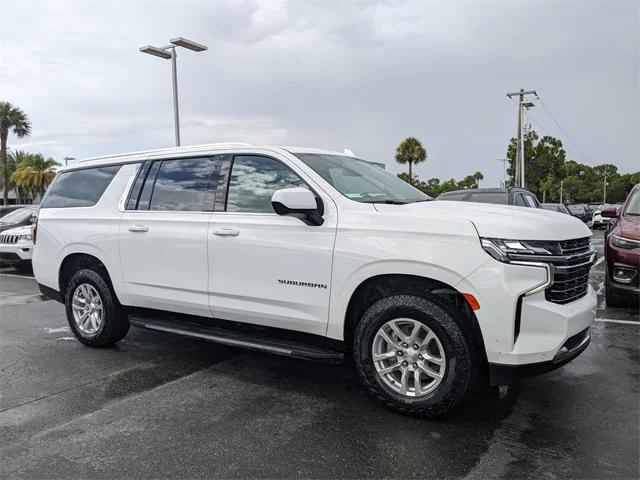 2022 Chevrolet Suburban 4WD LT