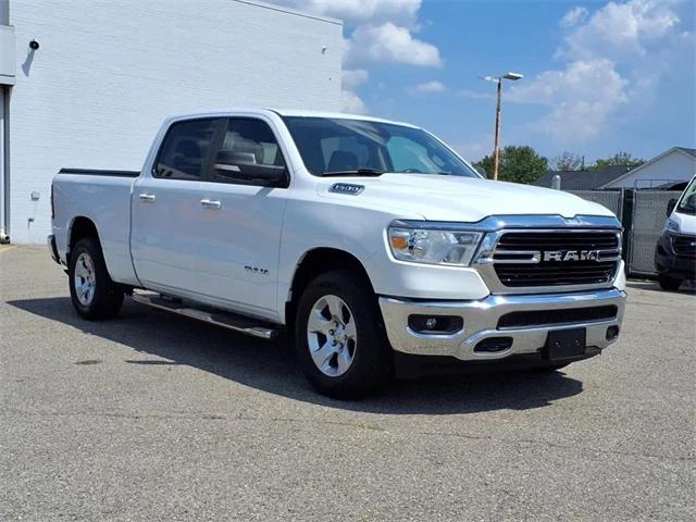 2019 RAM 1500 Big Horn/Lone Star Crew Cab 4x4 64 Box