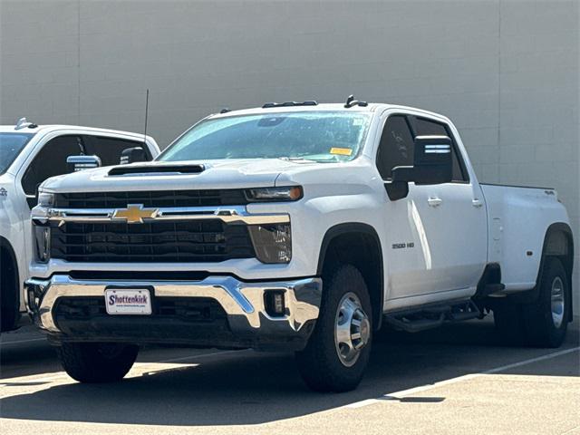 2024 Chevrolet Silverado 3500HD 4WD Crew Cab Long Bed LT