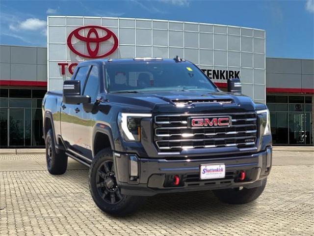 2024 GMC Sierra 2500HD 4WD Crew Cab Standard Bed AT4