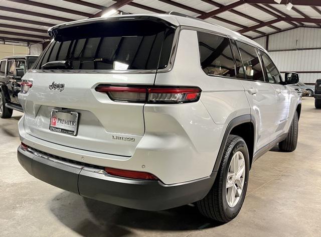 2023 Jeep Grand Cherokee L Laredo 4x2