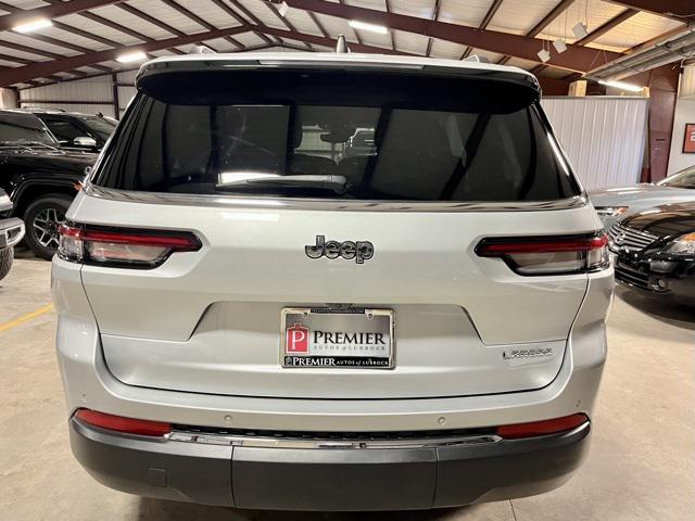 2023 Jeep Grand Cherokee L Laredo 4x2