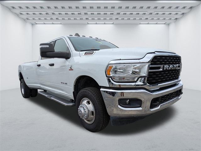 2023 RAM 3500 Big Horn Crew Cab 4x4 8 Box