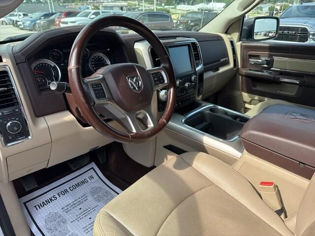 2017 RAM 1500 Laramie Crew Cab 4x4 57 Box 2017 RAM 1500 Laramie Crew Cab 4x4 57 Box