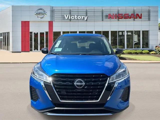 2025 Nissan Kicks S