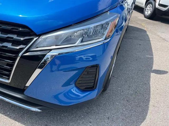 2025 Nissan Kicks S
