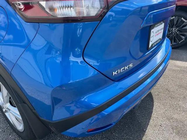 2025 Nissan Kicks S