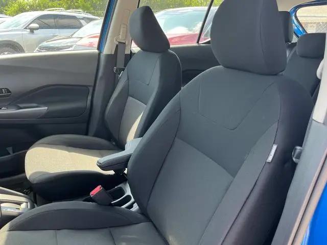 2025 Nissan Kicks S