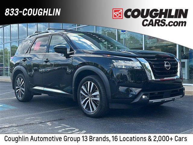 2022 Nissan Pathfinder Platinum 4WD