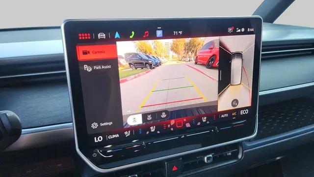 2025 Volkswagen ID. Buzz Pro S Plus with 4MOTION