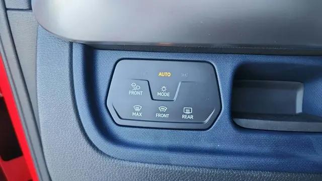 2025 Volkswagen ID. Buzz Pro S Plus with 4MOTION