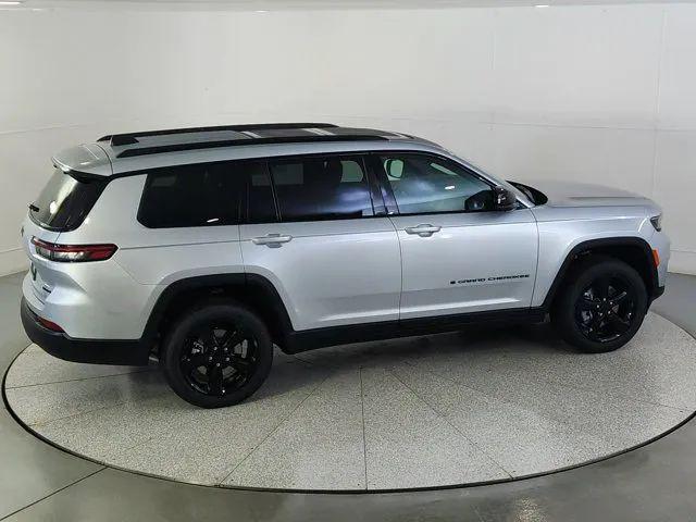 2025 Jeep Grand Cherokee L Limited 4x4
