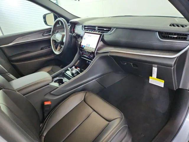 2025 Jeep Grand Cherokee L Limited 4x4