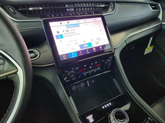 2025 Jeep Grand Cherokee L Limited 4x4