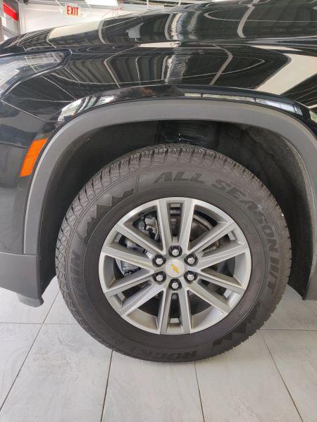 2023 Chevrolet Traverse AWD LT Cloth