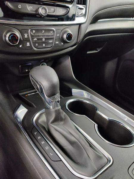 2023 Chevrolet Traverse AWD LT Cloth