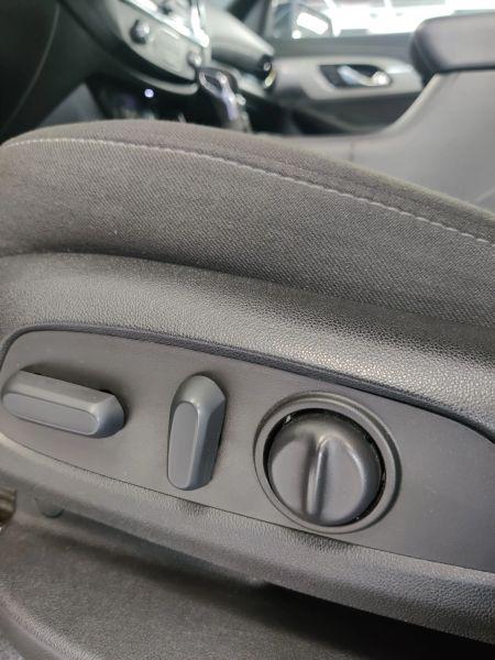 2023 Chevrolet Traverse AWD LT Cloth