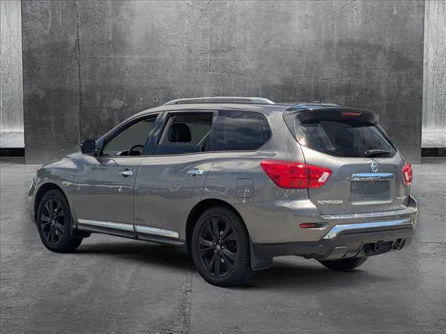 2017 Nissan Pathfinder Platinum