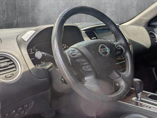 2017 Nissan Pathfinder Platinum