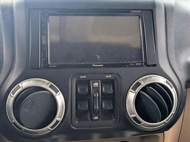 2011 Jeep Wrangler Unlimited Sahara