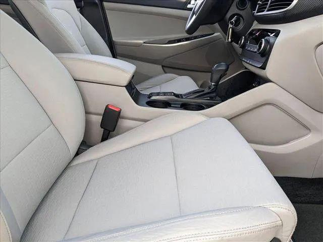 2020 Hyundai Tucson SE