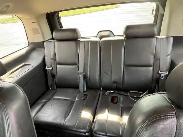 2008 Cadillac Escalade Standard