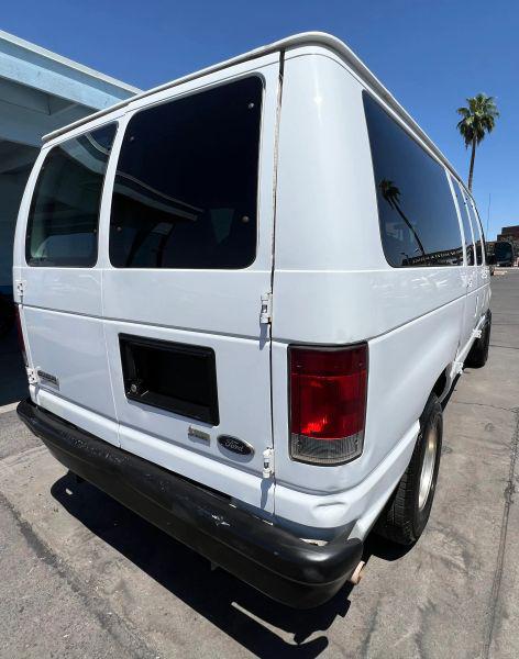 2011 Ford E-150 XL