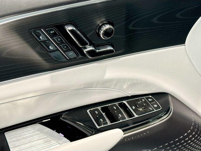 2025 Cadillac iQ Sport w/1SF