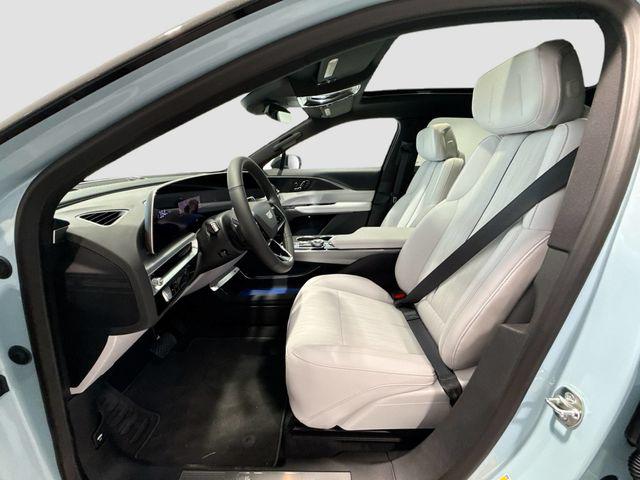 2025 Cadillac iQ Sport w/1SF