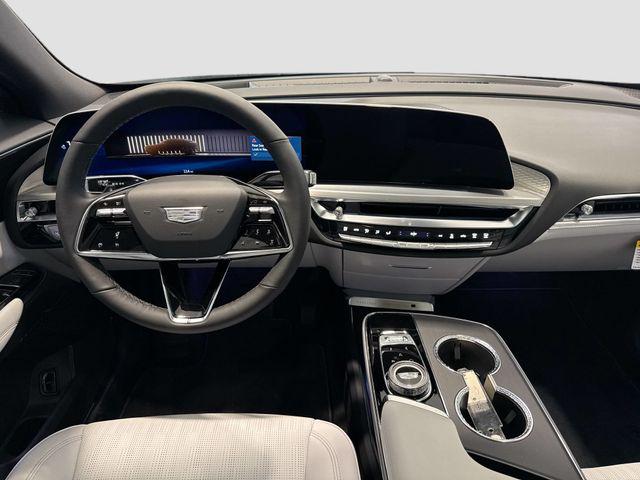 2025 Cadillac iQ Sport w/1SF