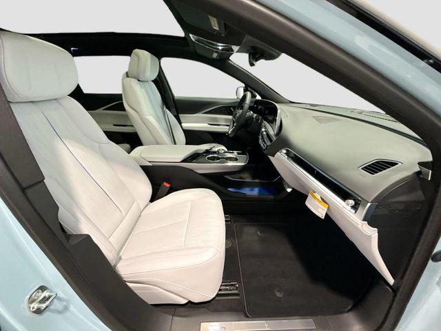 2025 Cadillac iQ Sport w/1SF