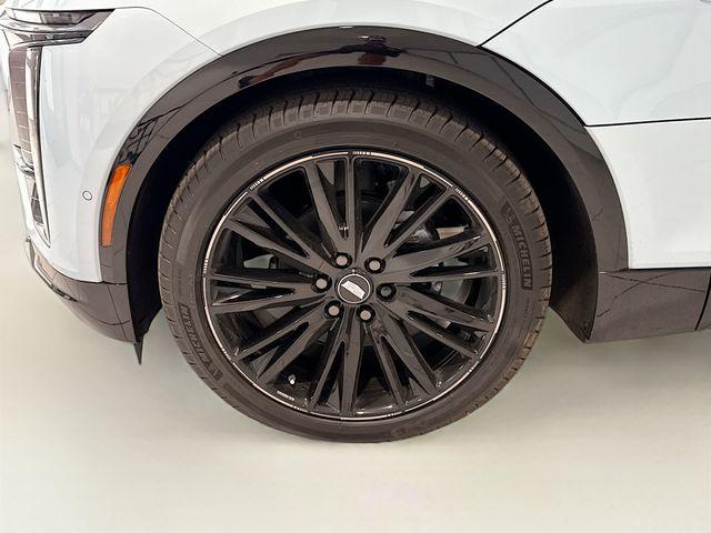 2025 Cadillac iQ Sport w/1SF