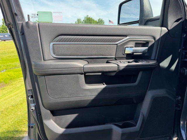 2026 Ram 2500 Big Horn Crew Cab 4x4 64 Box