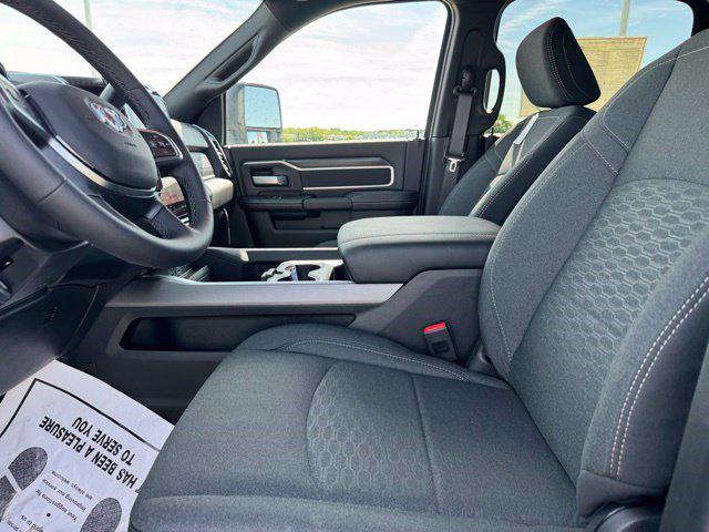 2026 Ram 2500 Big Horn Crew Cab 4x4 64 Box