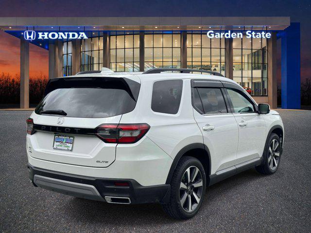 2023 Honda Pilot AWD Elite