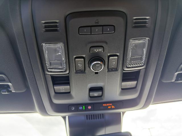 2023 Chevrolet Suburban 4WD Z71