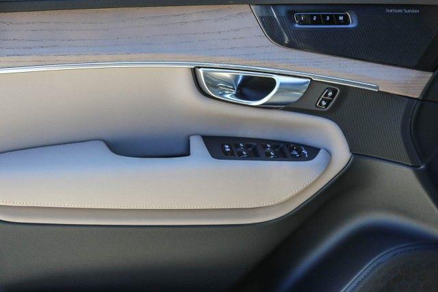 2026 Volvo XC90 Plug-In Hybrid Ultra, T8 AWD, Electric/Gasoline, Bright, 7 Seats