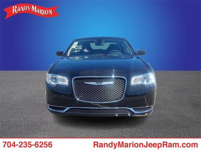 2023 Chrysler 300 Touring