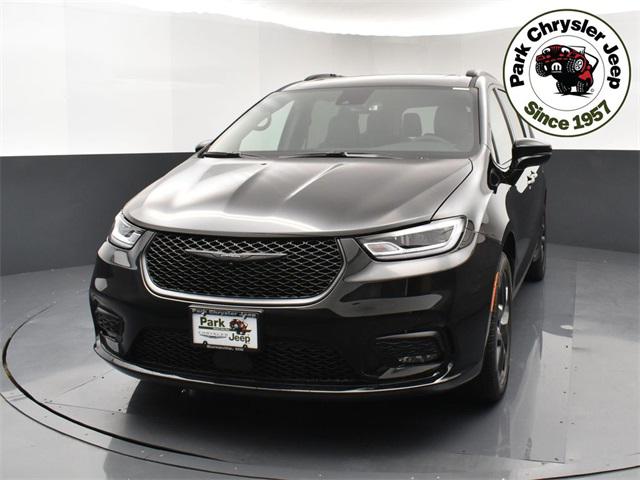 2025 Chrysler Pacifica PACIFICA LIMITED AWD