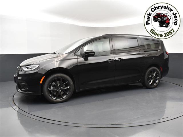 2025 Chrysler Pacifica PACIFICA LIMITED AWD