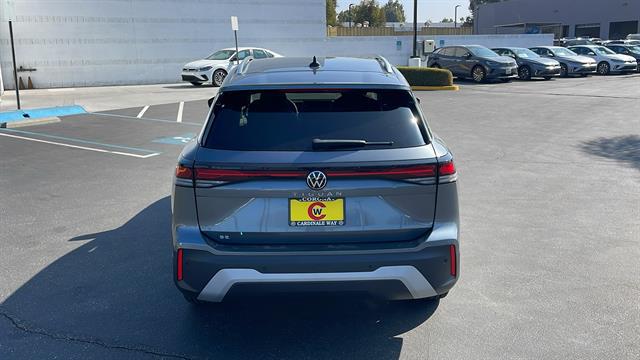 2025 Volkswagen Tiguan 2.0T SE