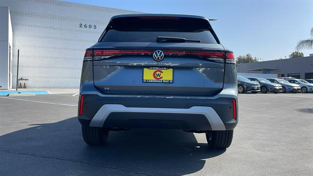 2025 Volkswagen Tiguan 2.0T SE